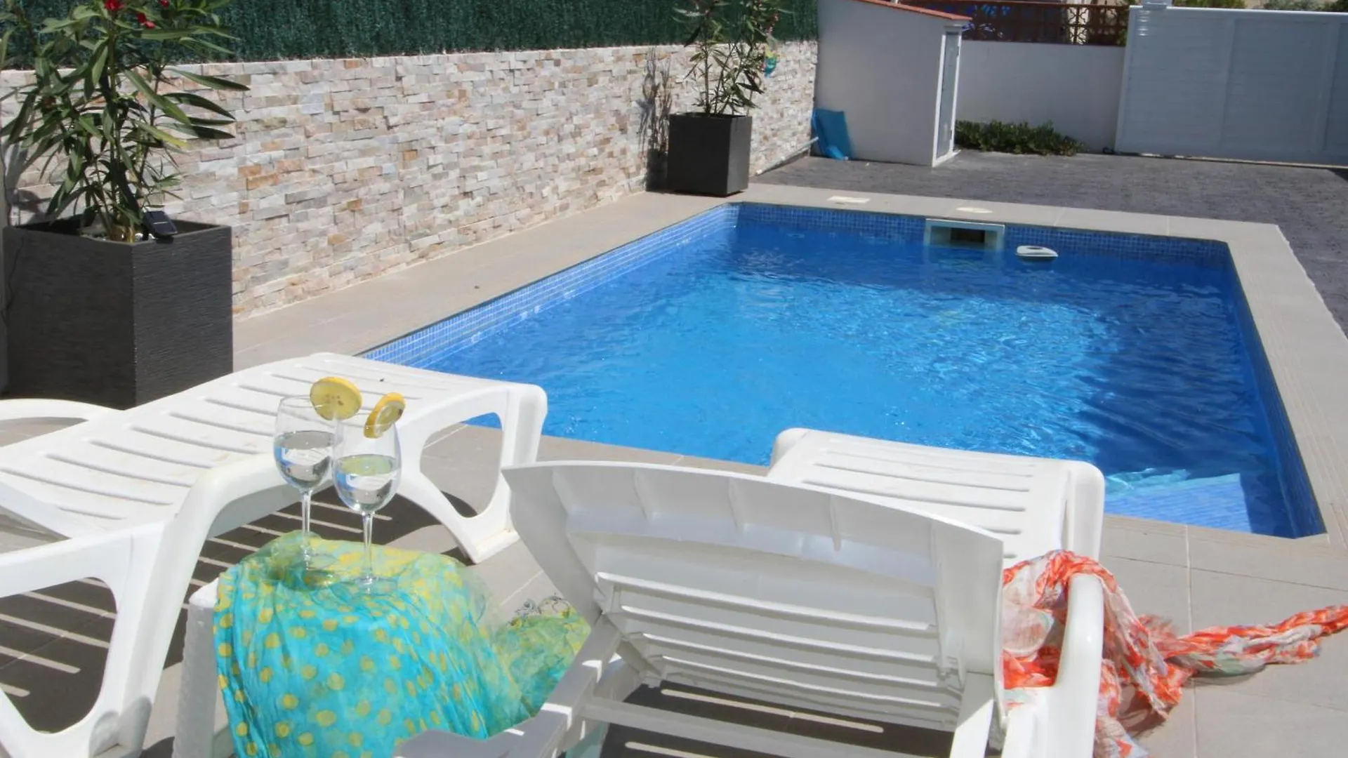 Vacaciones Perfectas Cerca Del Mar: Piscina Privada, Mascotas Bienvenidas Y Playa Para Perros. - Es-184-21 Riumar