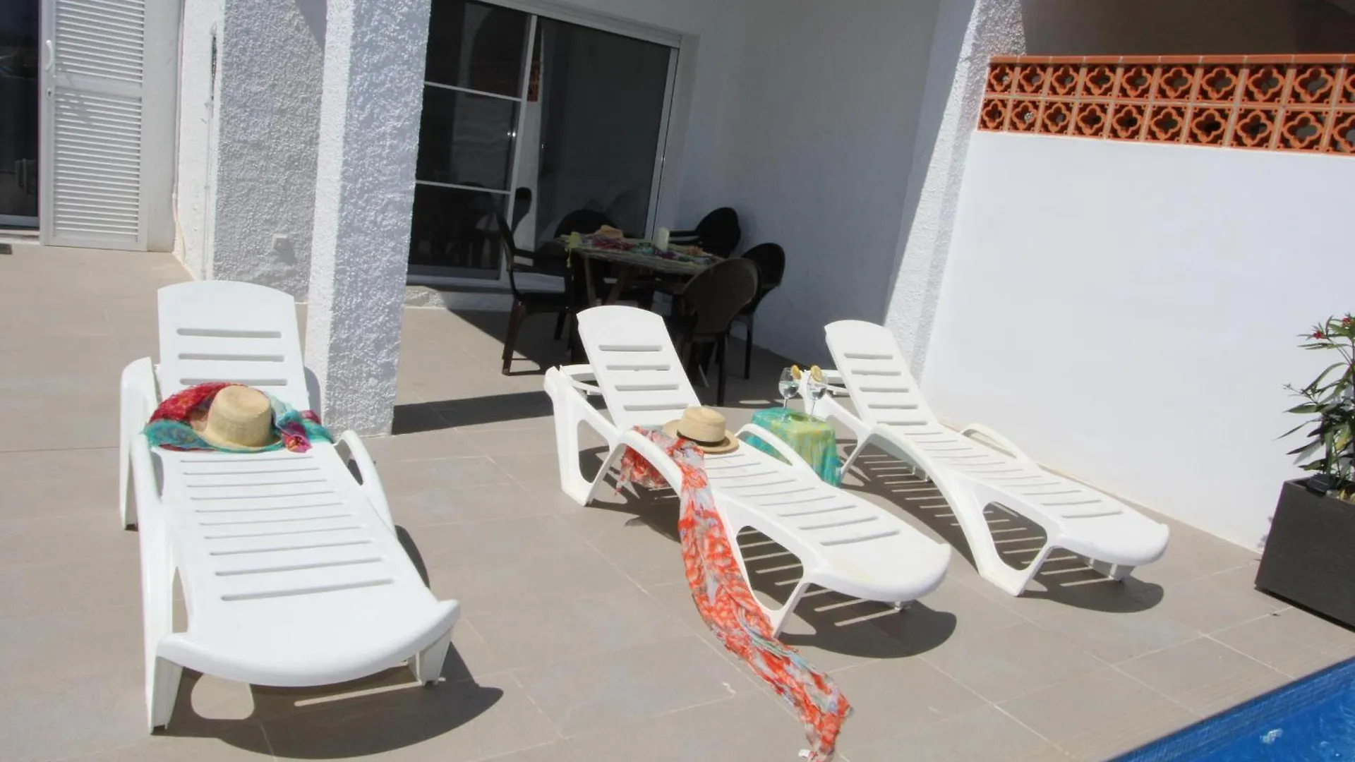 Vacaciones Perfectas Cerca Del Mar: Piscina Privada, Mascotas Bienvenidas Y Playa Para Perros. - Es-184-21 Riumar Spain